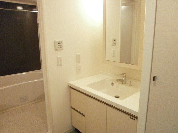 物件内観写真14　(洗面)