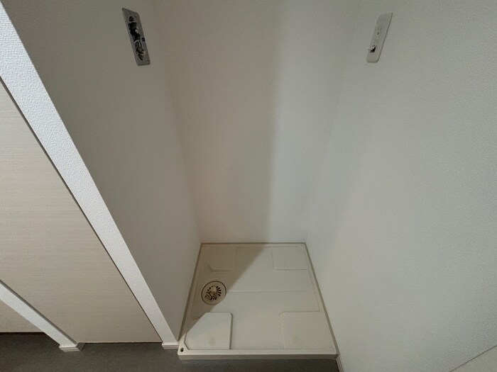 物件内観写真21　(洗濯機置場)