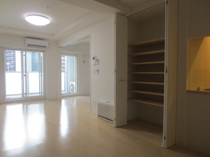 物件内観写真11　(居室)