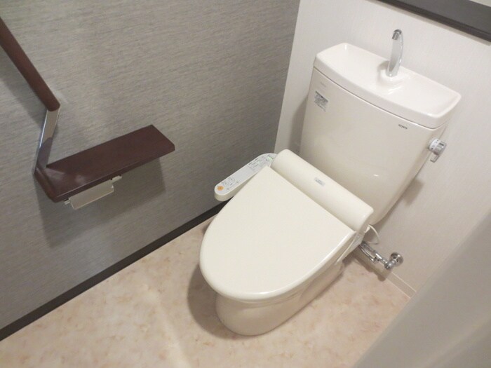 物件内観写真12　(トイレ)