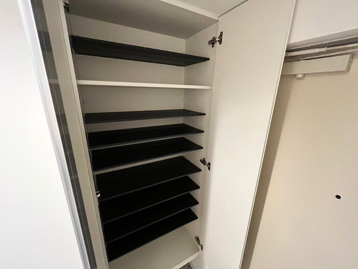 物件内観写真17　(靴箱)