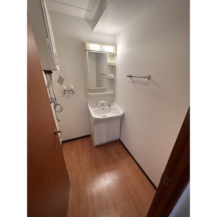 物件内観写真7　(洗面)