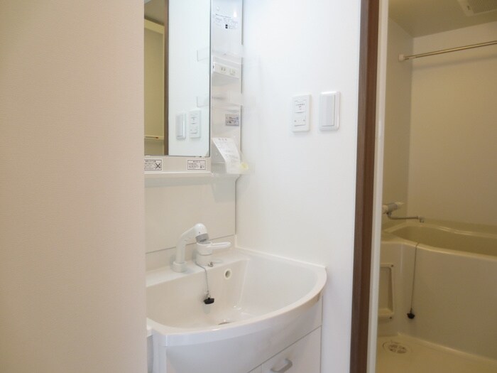 物件内観写真12　(洗面)