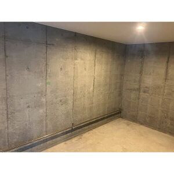 物件外観写真5　(駐輪場)