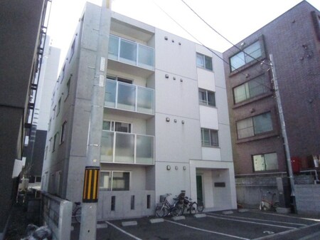 ＩＮＦＩＮＩＴＹ宮の森Ⅱ外観写真