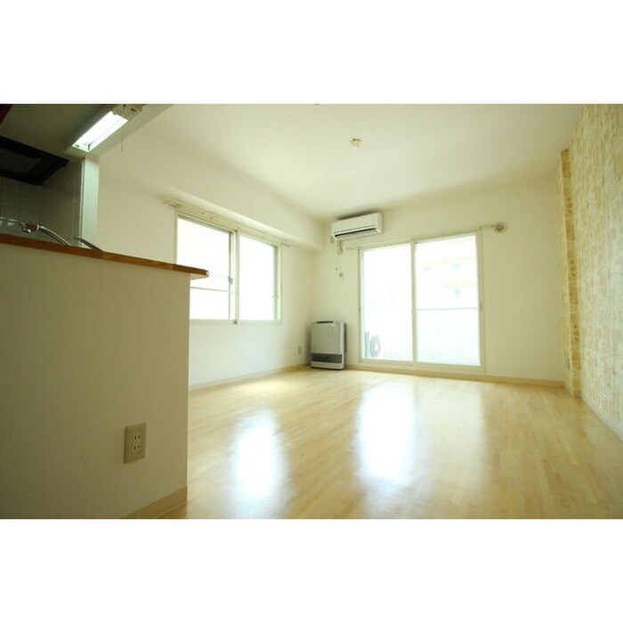 物件内観写真4　(居室)