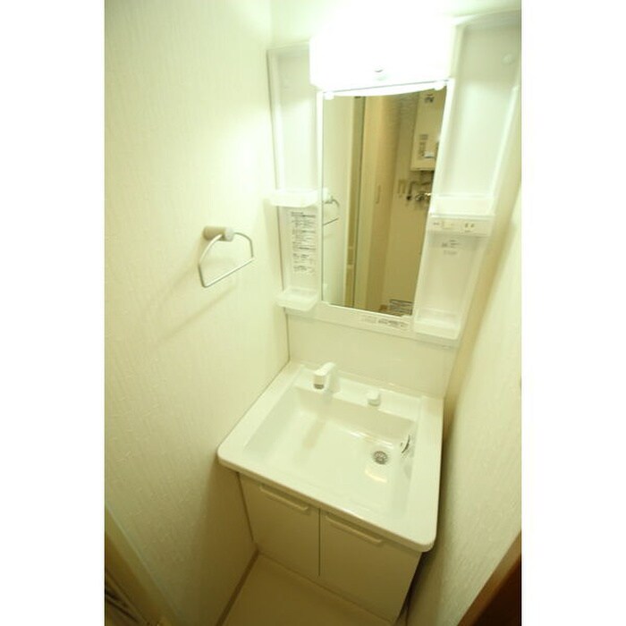 物件内観写真8　(洗面)