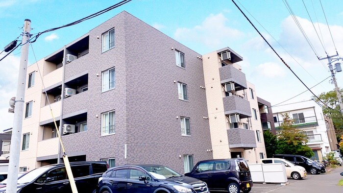 物件外観写真1　(外観写真)