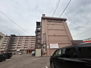 平岸パ－ルハイム外観写真