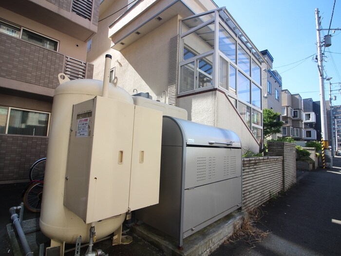 物件外観写真6　(建物設備)