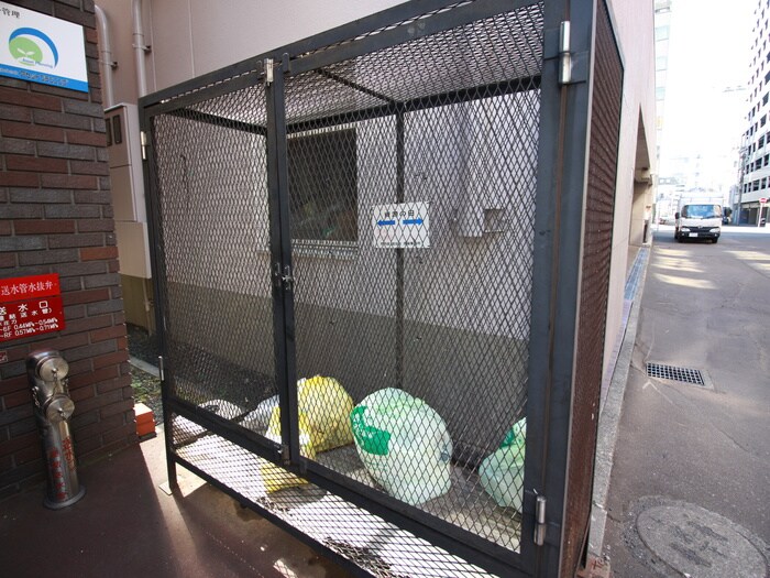 物件外観写真6　(建物設備)