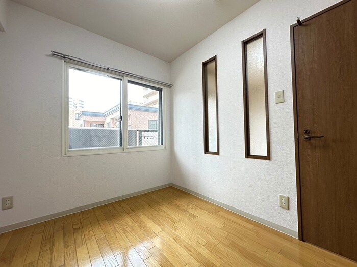 物件内観写真16　(居室)