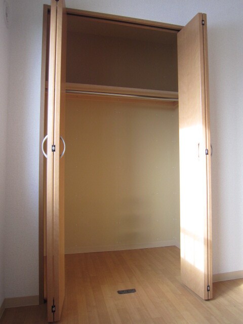 物件内観写真9　(収納)