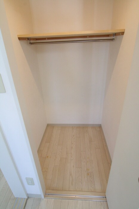 物件内観写真10　(収納)