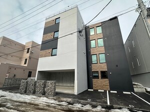 JANUS residences南平岸駅前外観写真