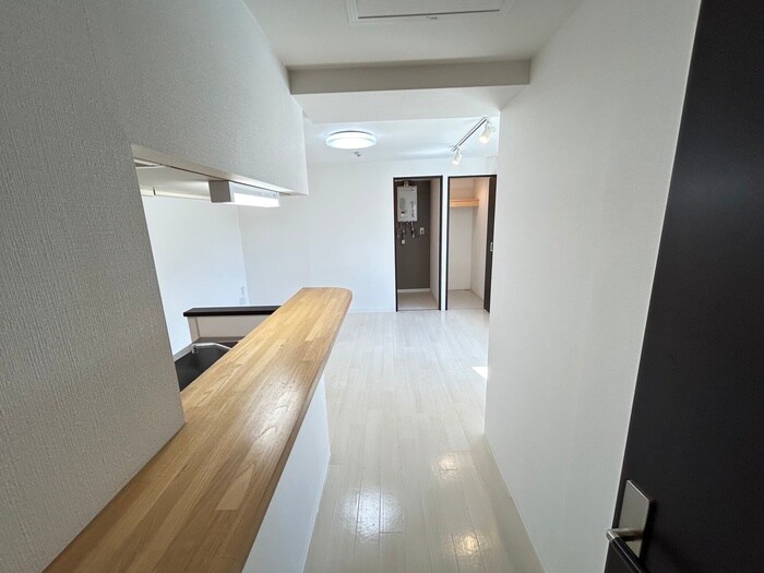 物件内観写真18　(廊下)