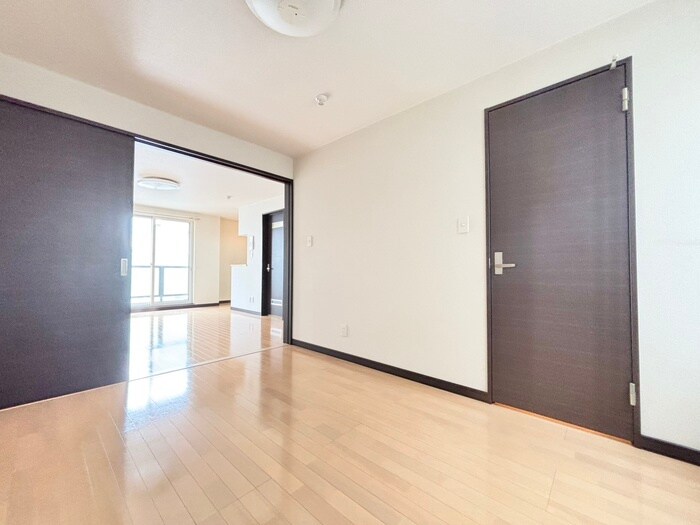 物件内観写真13　(居室)