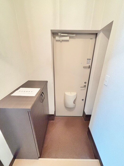 物件内観写真19　(玄関)