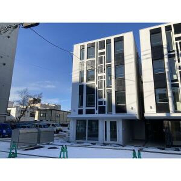 物件外観写真1　(外観写真)