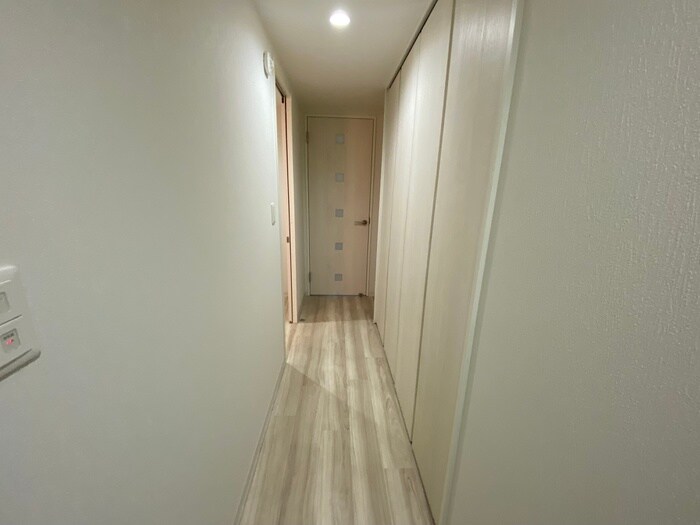 物件内観写真14　(廊下)