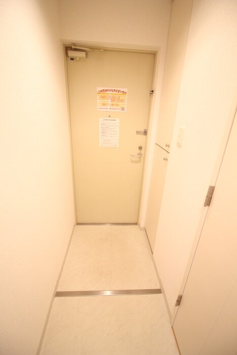 物件内観写真17　(玄関)