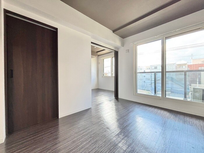 物件内観写真10　(居室)