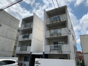 コムズ中の島外観写真