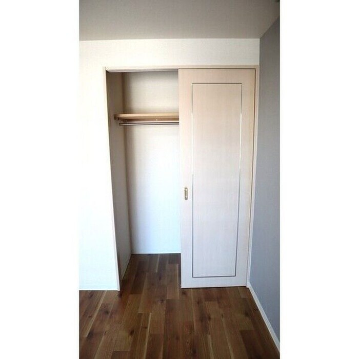 物件内観写真11　(収納)