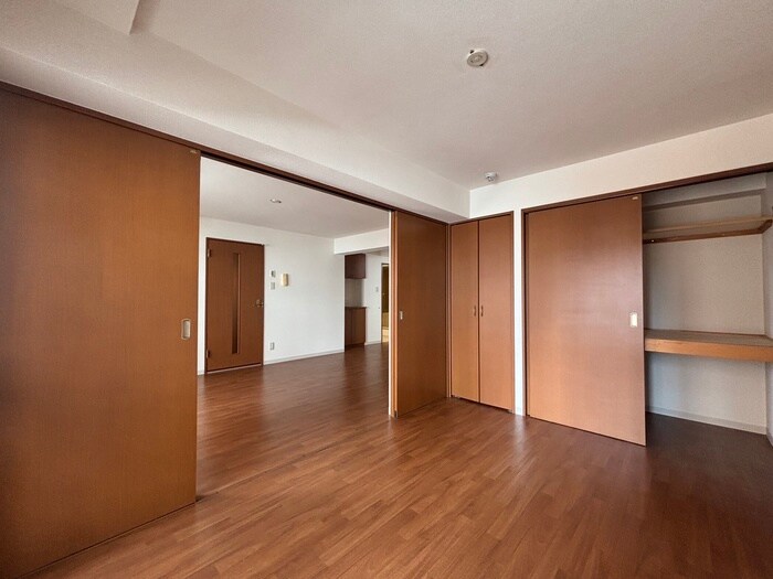 物件内観写真10　(居室)