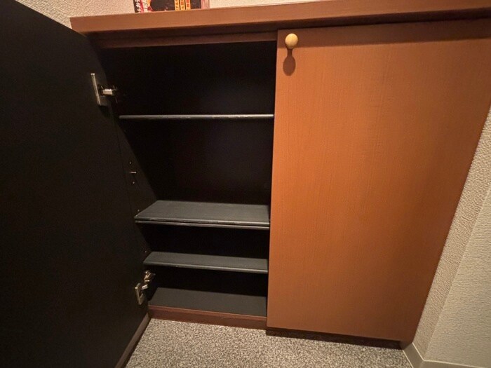 物件内観写真18　(靴箱)