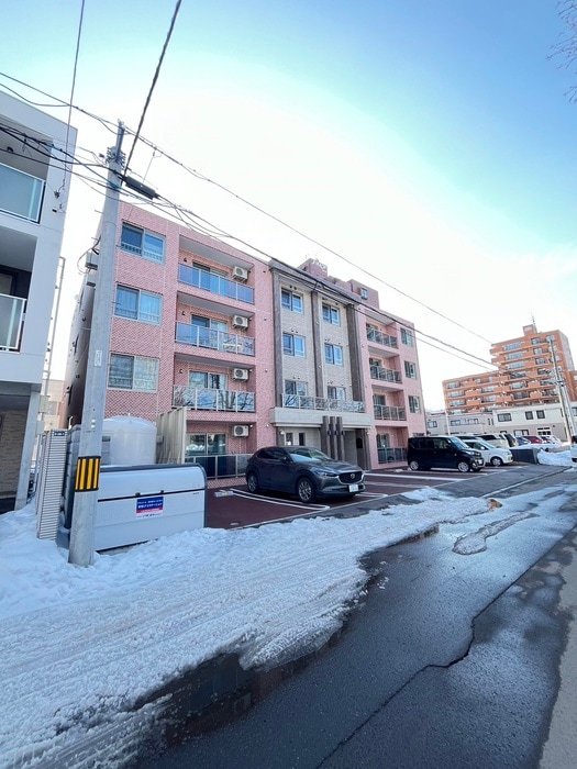 ｸﾞﾗﾝﾒｰﾙ宮の森ｳﾞｪｰﾙﾊﾟﾙｸの物件外観写真