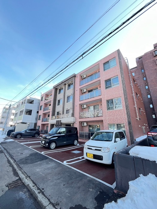 ｸﾞﾗﾝﾒｰﾙ宮の森ｳﾞｪｰﾙﾊﾟﾙｸの物件外観写真