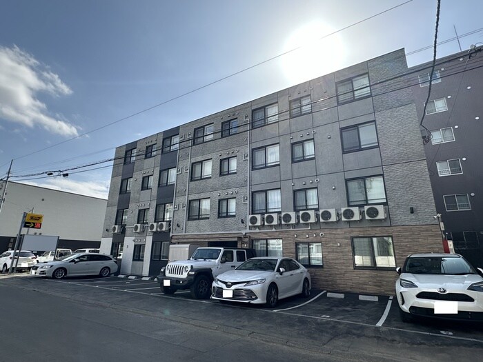 物件外観写真2　(外観写真)