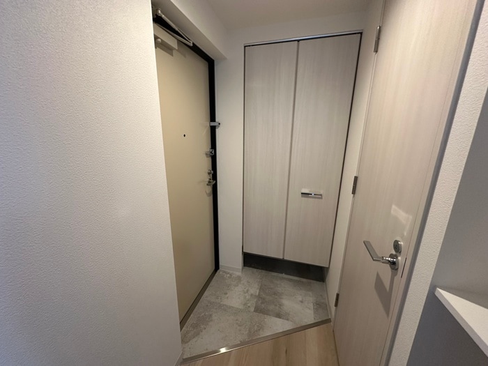物件内観写真18　(玄関)