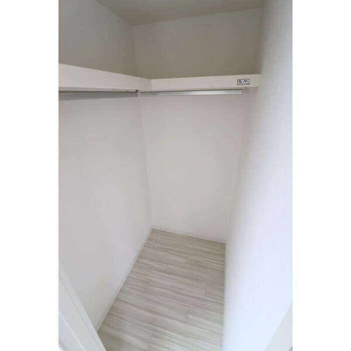 物件内観写真10　(収納)