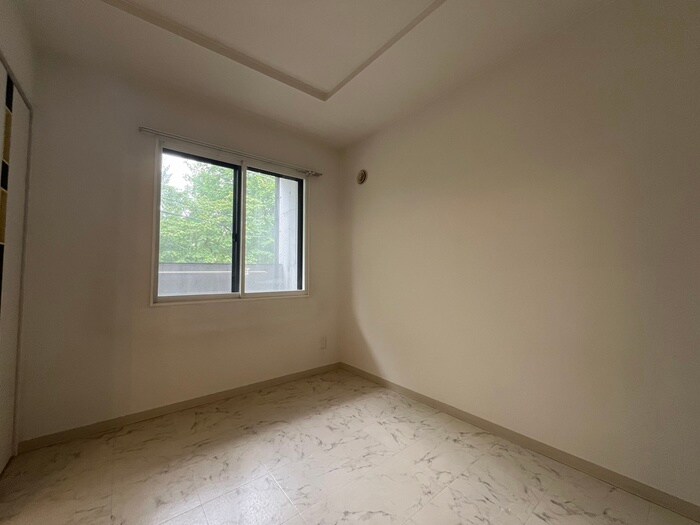 物件内観写真10　(居室)