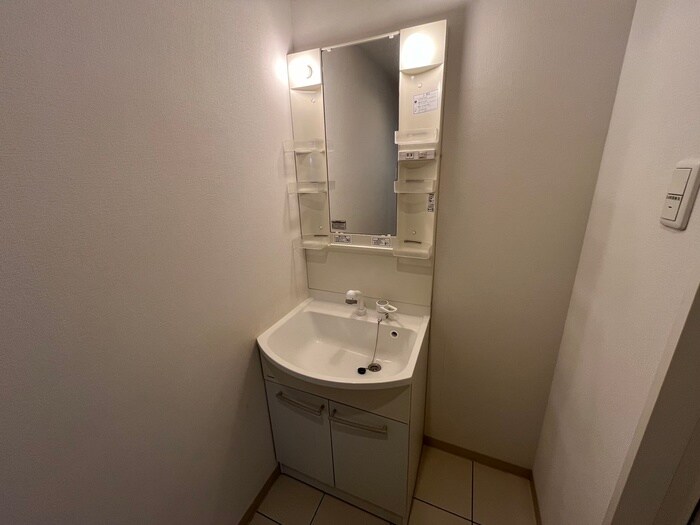 物件内観写真14　(洗面)