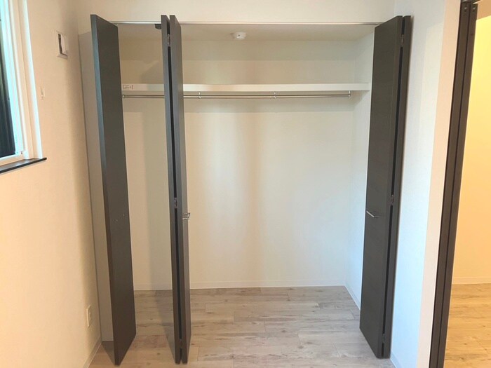 物件内観写真13　(収納)