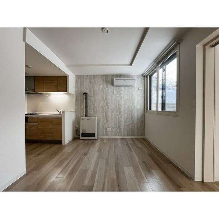 物件内観写真6　(居室)