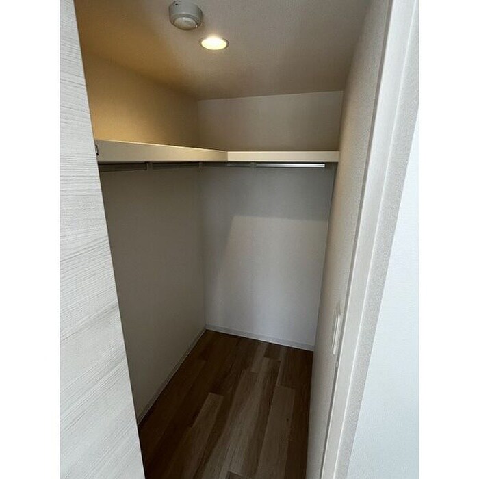 物件内観写真10　(収納)