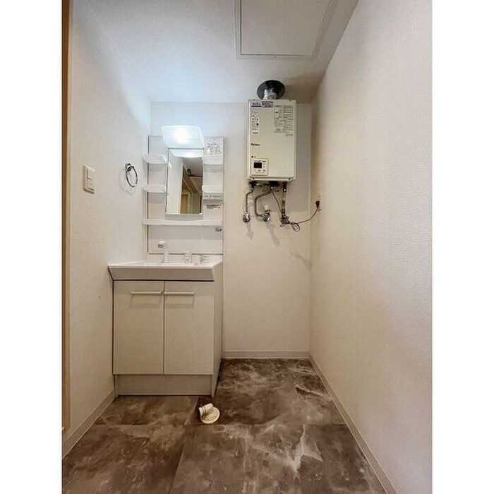 物件内観写真12　(洗面)