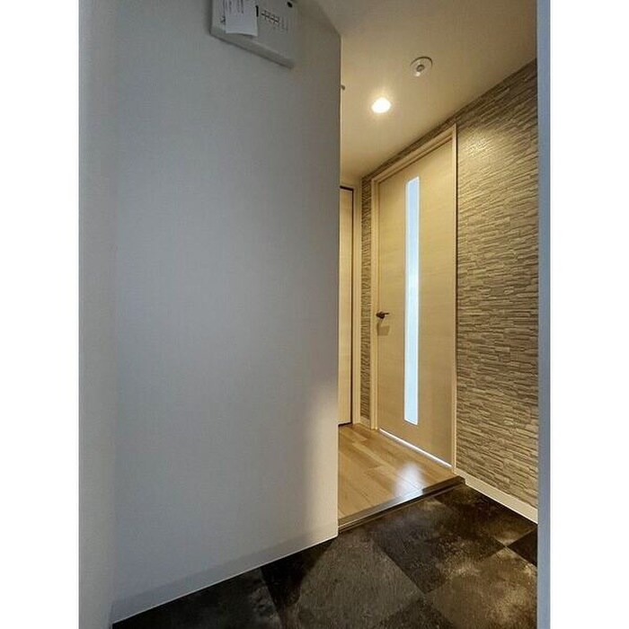 物件内観写真15　(玄関)