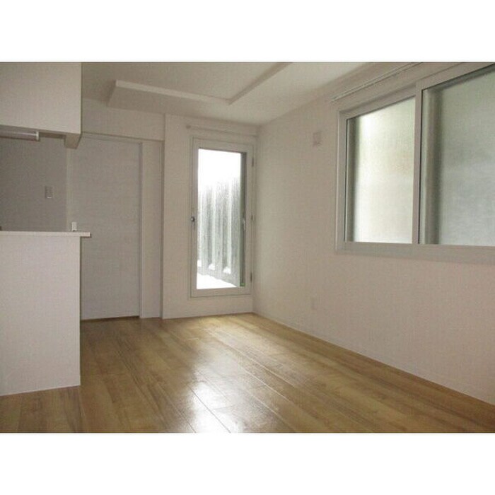 物件内観写真6　(居室)