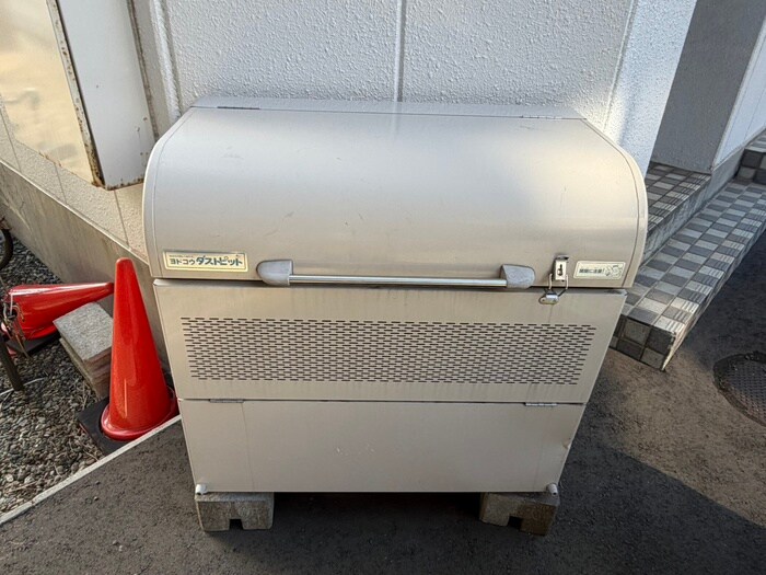 物件外観写真4　(建物設備)