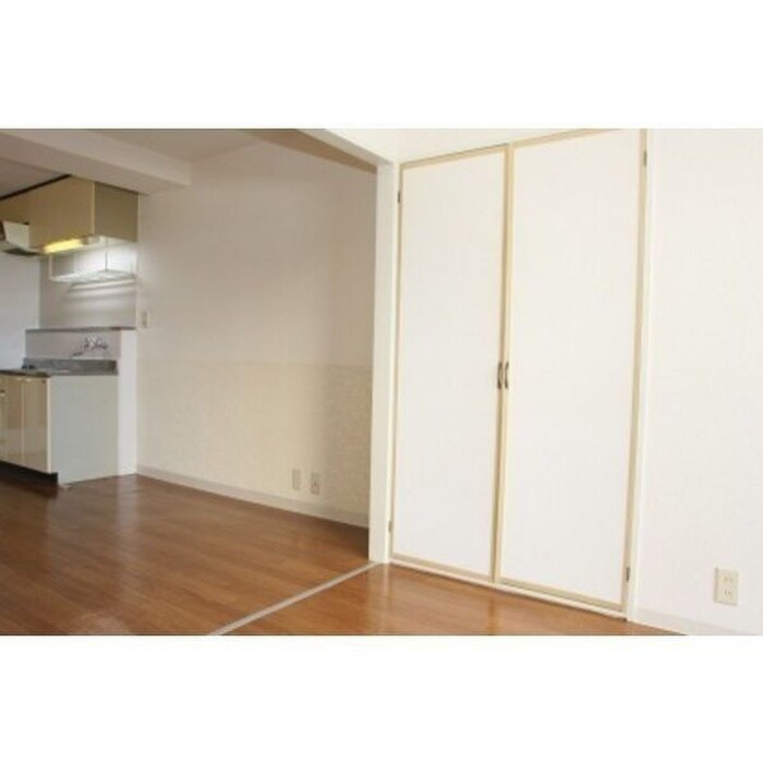 物件内観写真9　(収納)