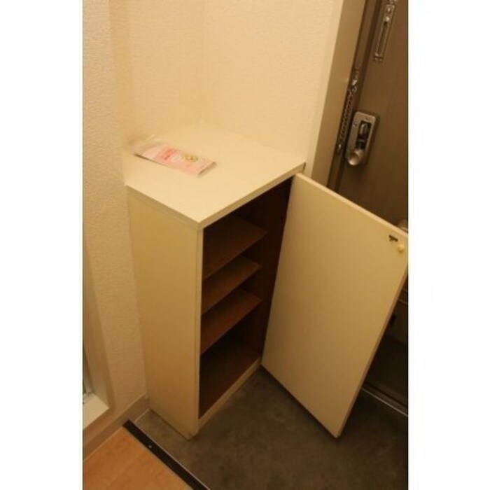 物件内観写真14　(靴箱)