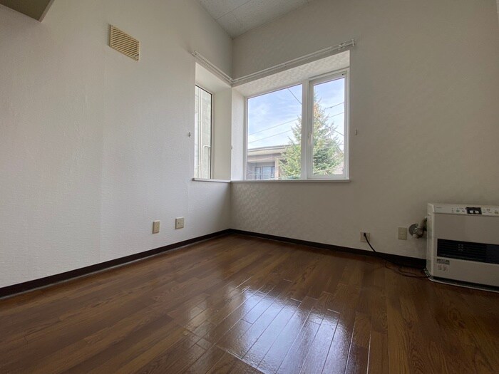 物件内観写真10　(居室)