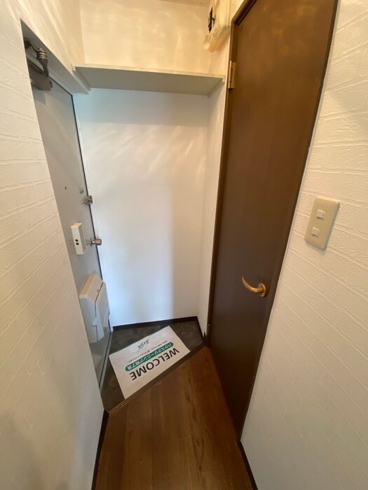 物件内観写真19　(玄関)