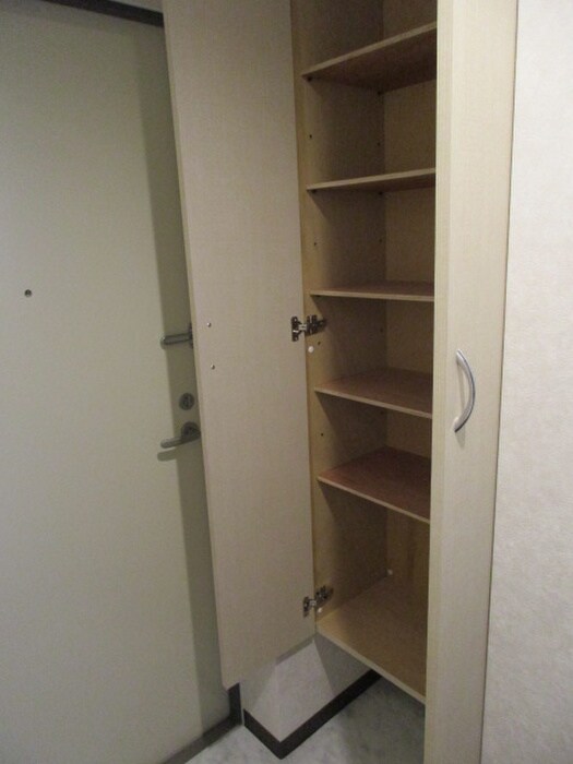 物件内観写真9　(靴箱)