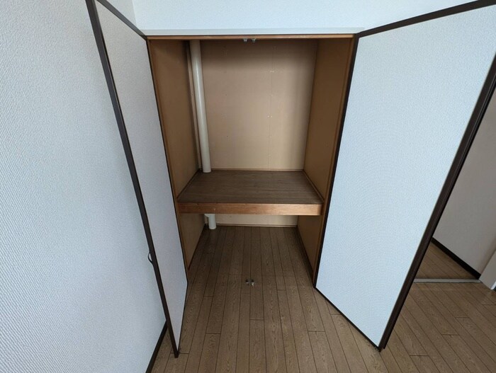 物件内観写真7　(収納)